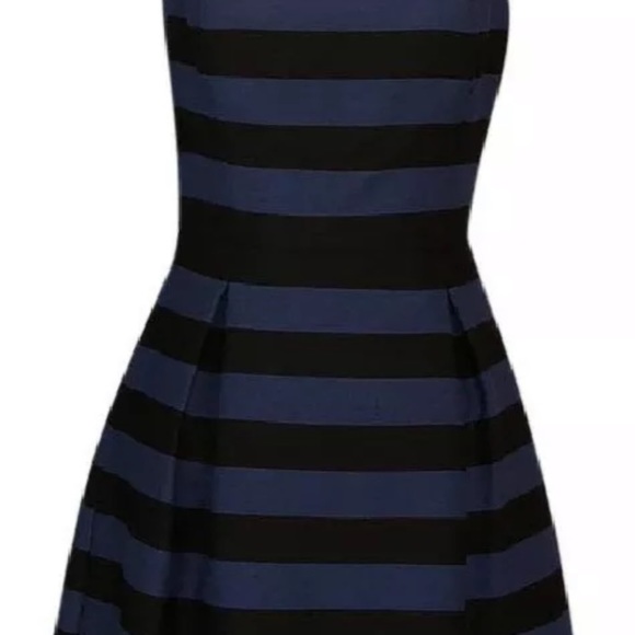 Trina Turk‎ fit and flare - Picture 3 of 9